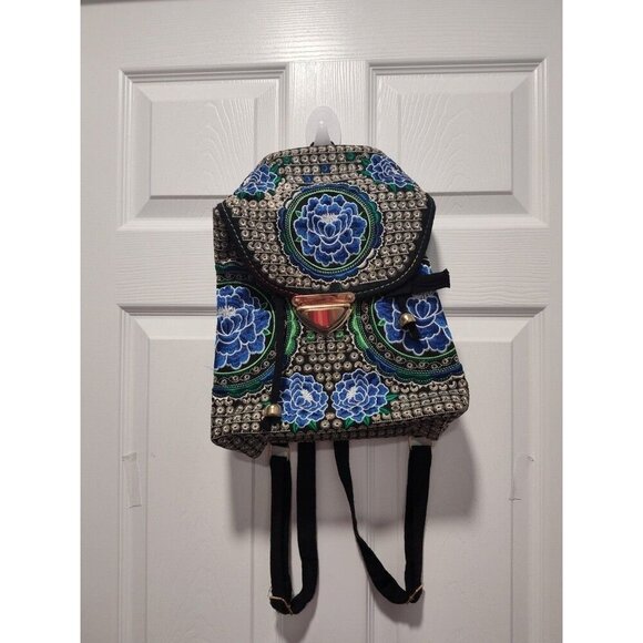 Backpack embroidered floral bag. Without straps 14”‎ tall 10” wide main image 8
